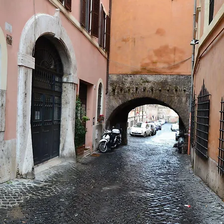 Hello Trastevere - * Rome
