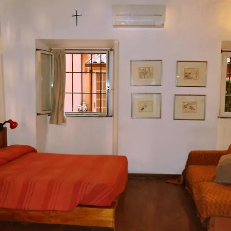 Hello Trastevere - Hotel *
