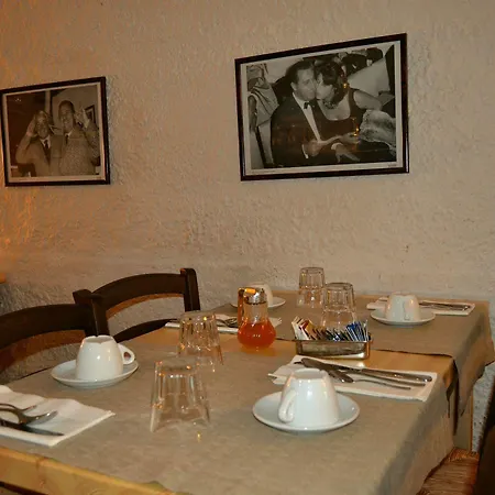 Hotel Hello Trastevere - Rome
